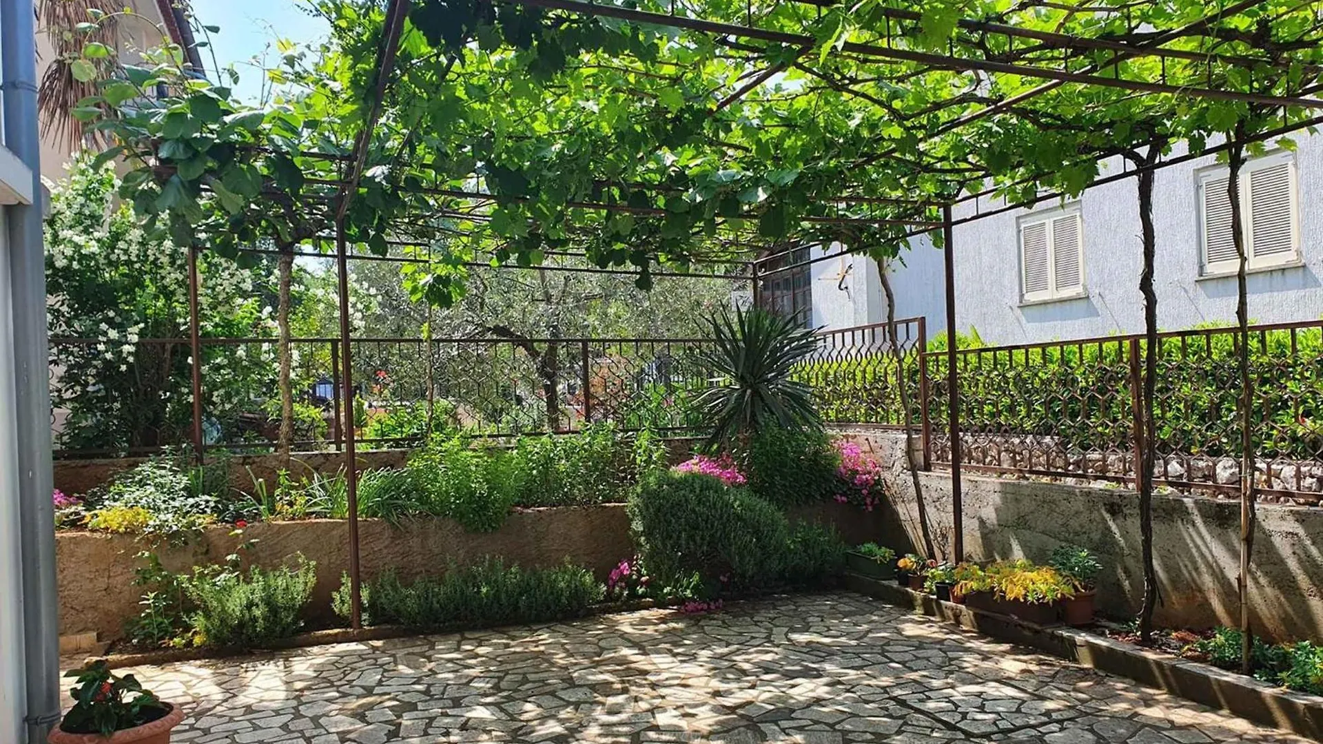 Apartments In Porec/Istrien 40404