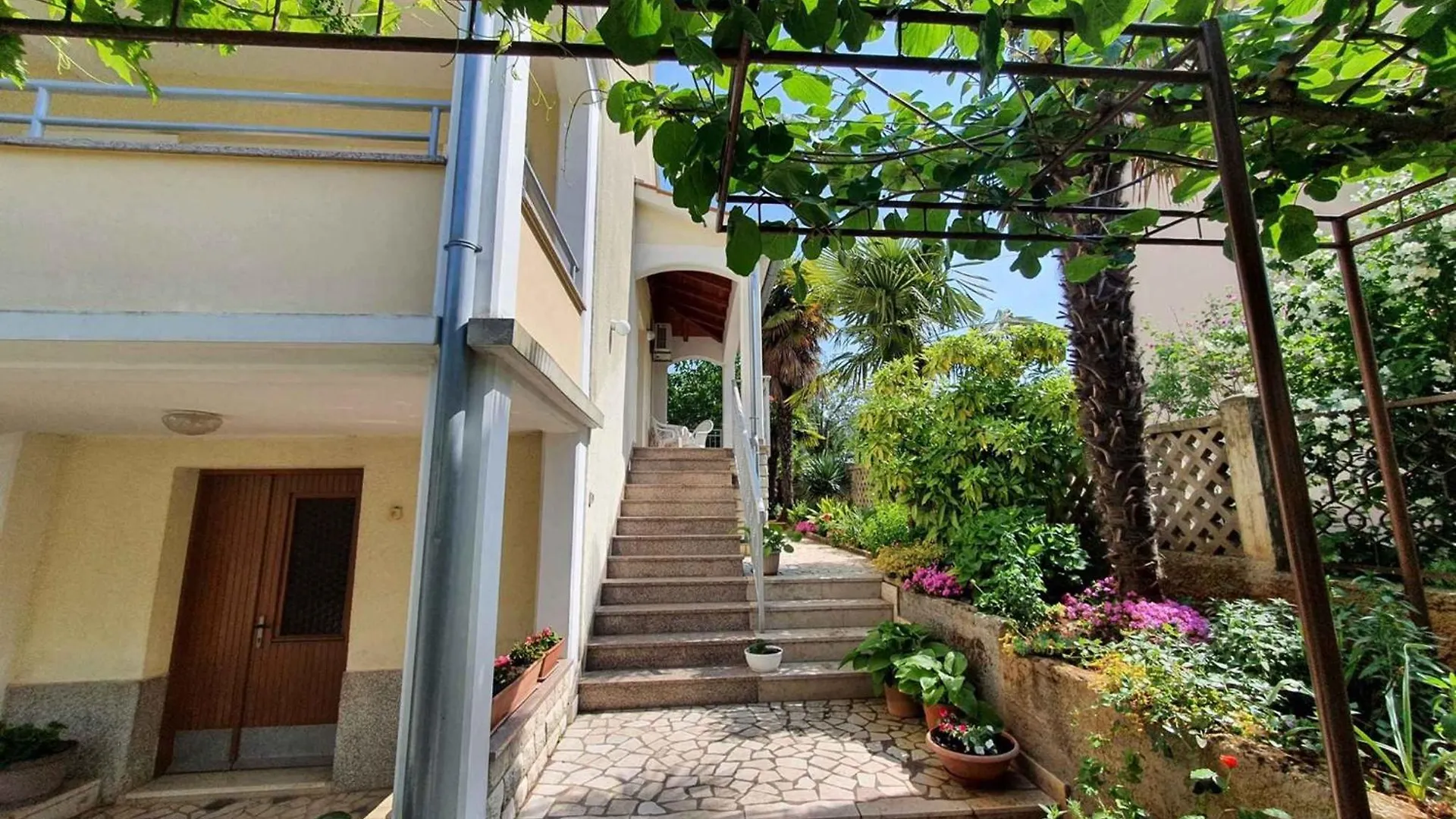 Apartments In Porec/Istrien 40404 Porec